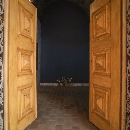 Apartment Palace Collection *